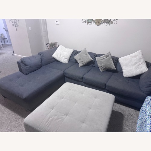 Used American Signature Furniture 3+ Seater Sofa for sale on AptDeco