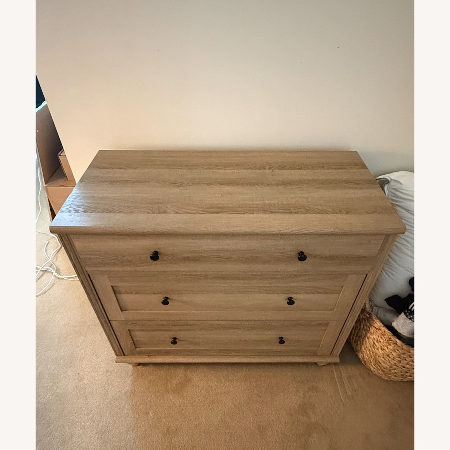 Scarlett Nightstand For Bedroom With 3 Drawers - image-10
