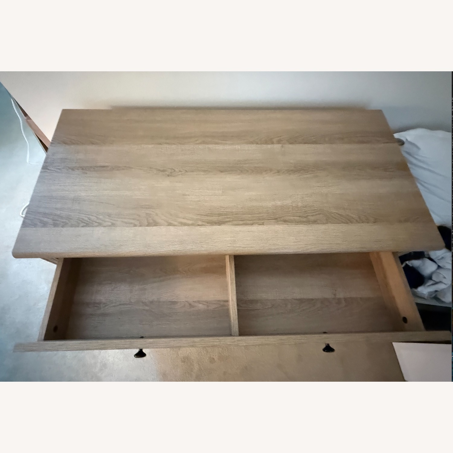 Scarlett Nightstand For Bedroom With 3 Drawers - image-8
