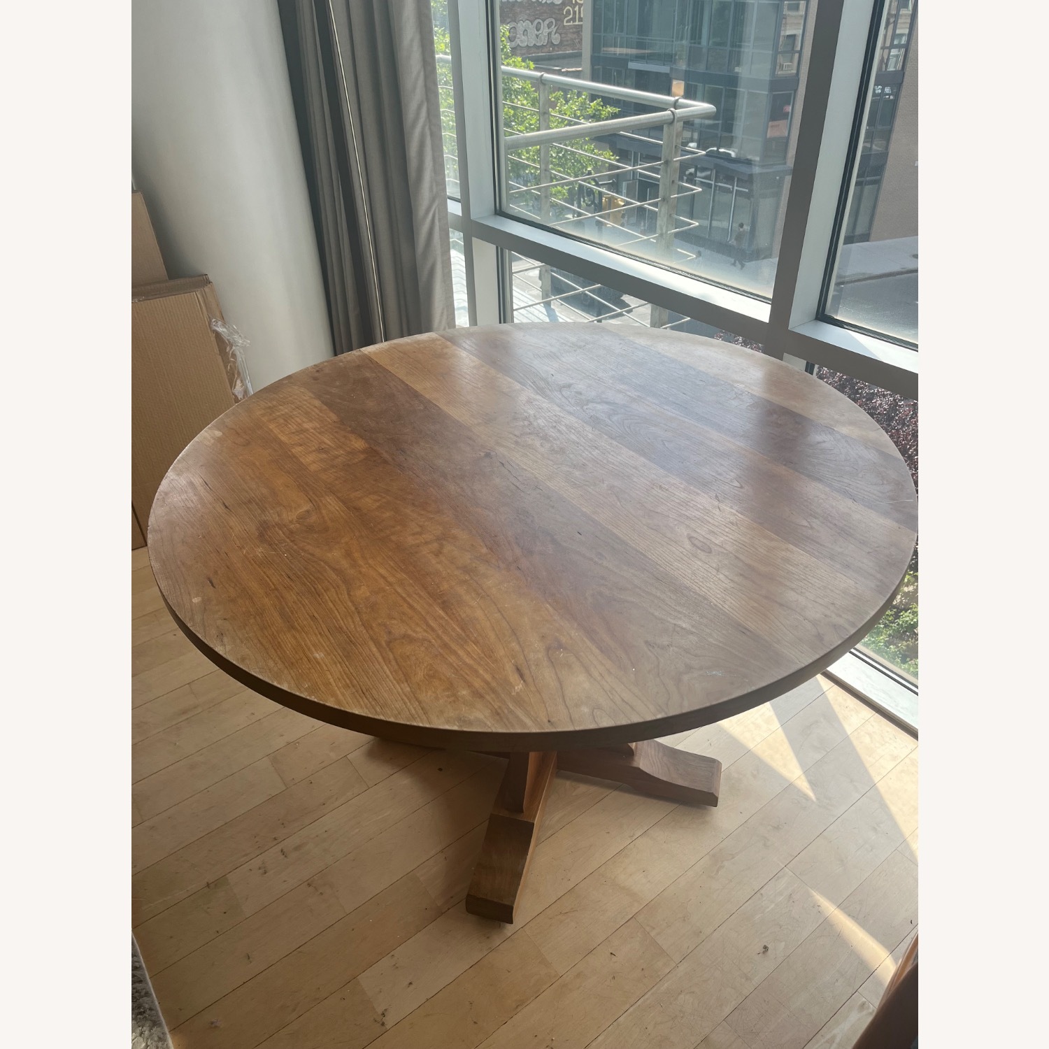 Stickler Audi Round Dining Table - image-4
