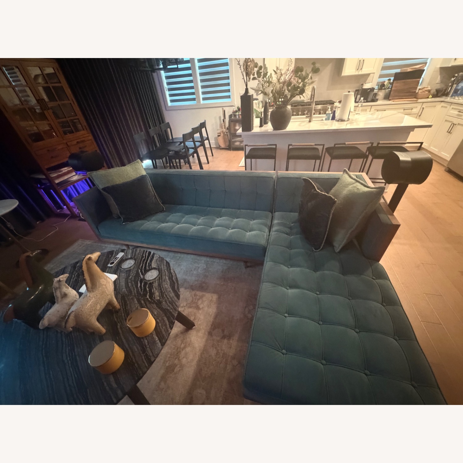 Kardiel Sectional Sofa  - image-1
