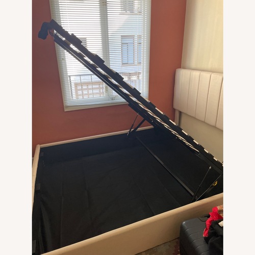 Used Wayfair Latitude Run Under Bed Storage Queen for sale on AptDeco
