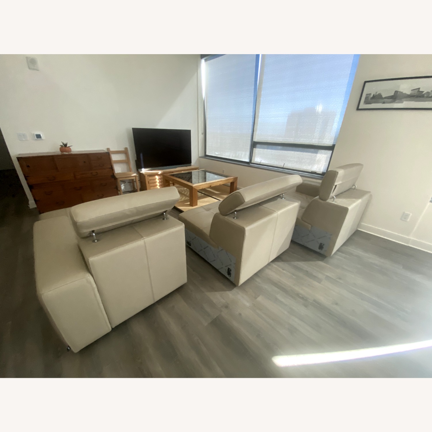 Estro Italian Leather 3+ Piece Sectional Sofa - image-7