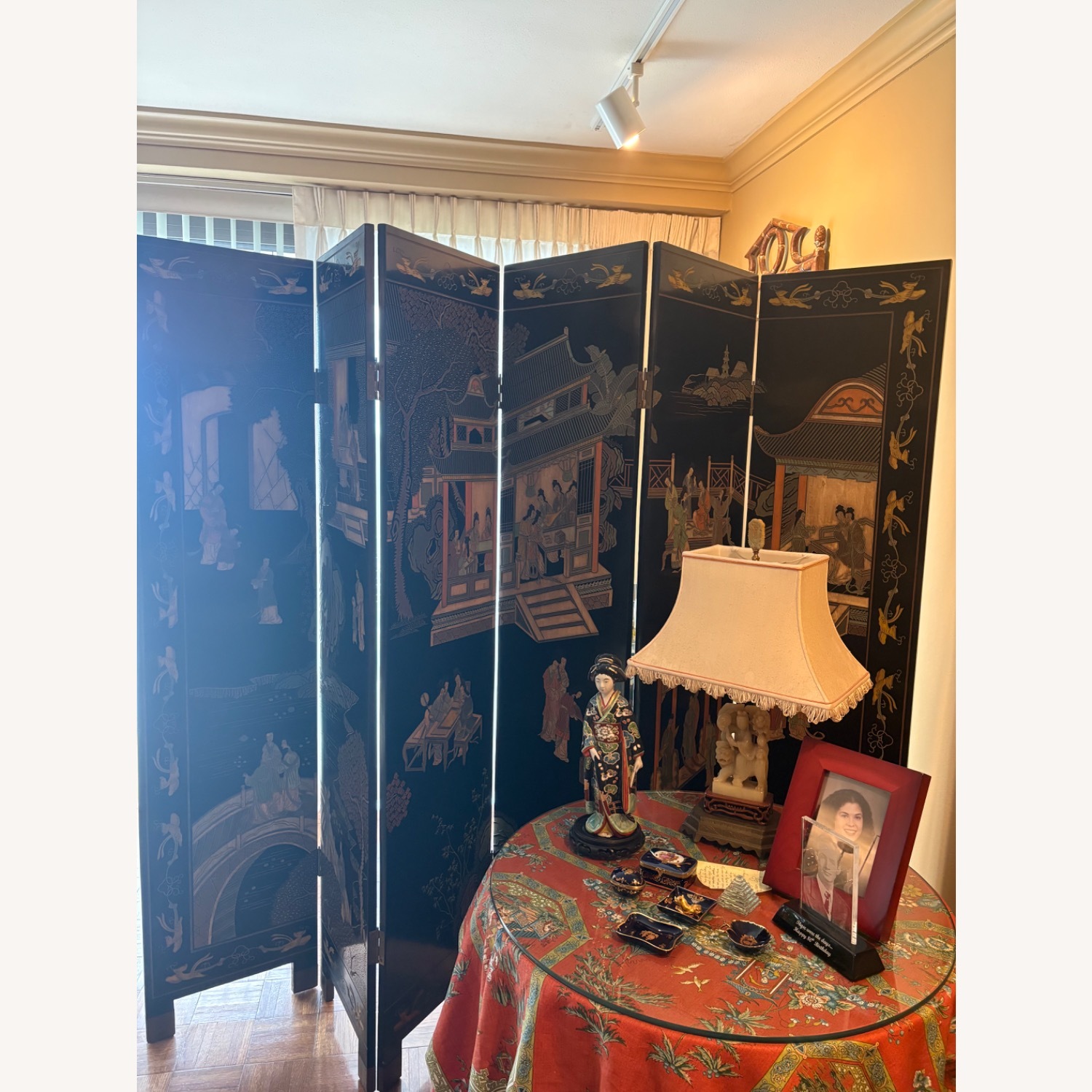 Vintage 6-Panel Black Lacquer Room Divider - image-1