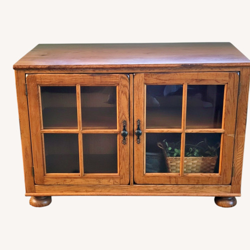 Used Broyhill Heirloom Media/Book Case for sale on AptDeco