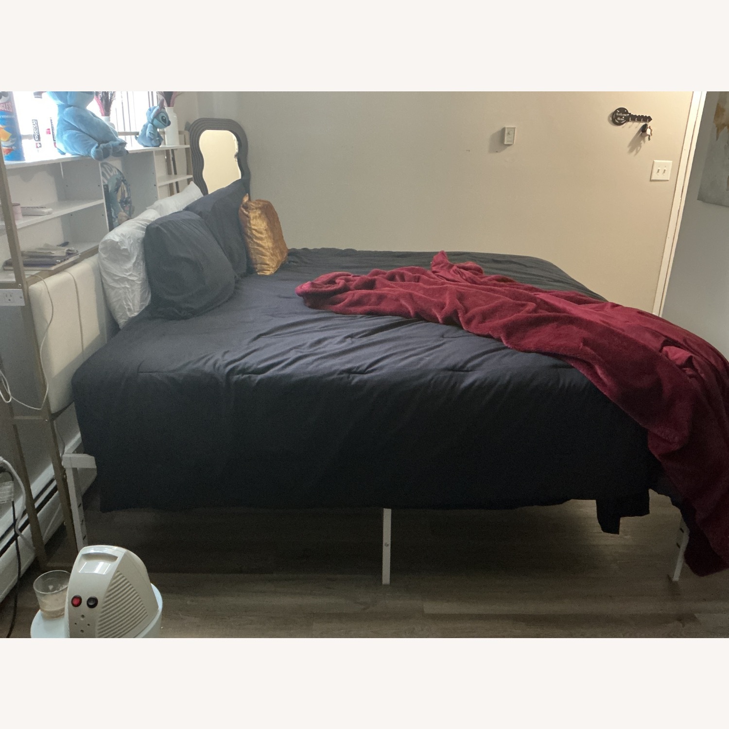 King Bed  - image-2