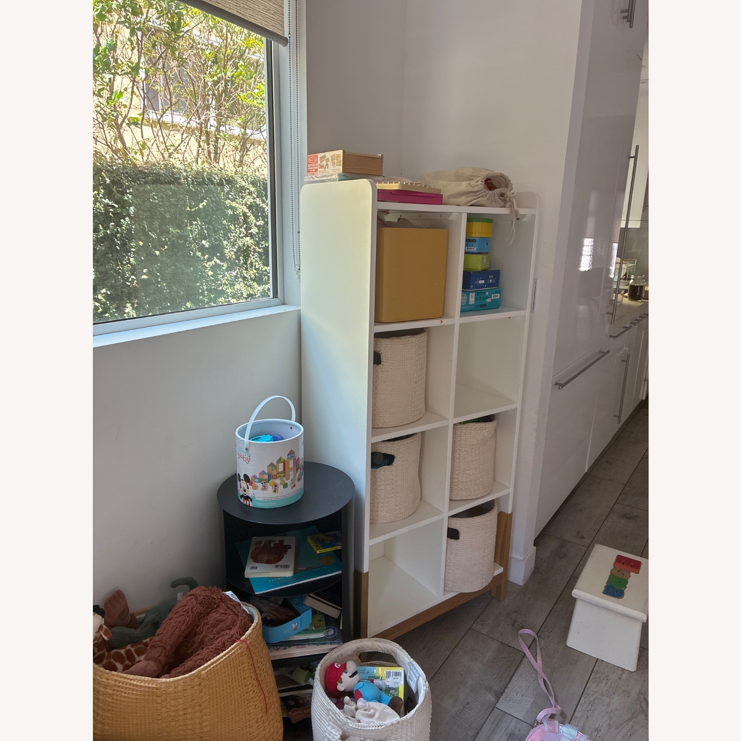 Crate & Kids Bookcase White Wood 8-Cube  - image-2