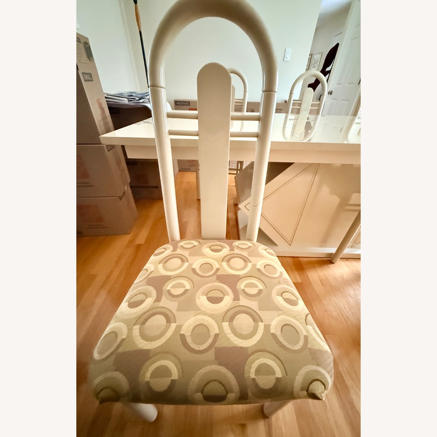 Lacquer Dining Table and 6 Chairs - image-5