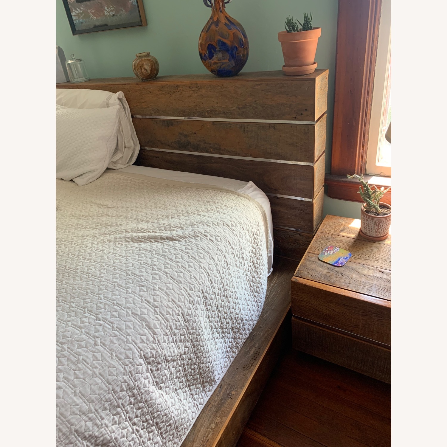 Environment Furniture Queen Size Beam Bed - image-2