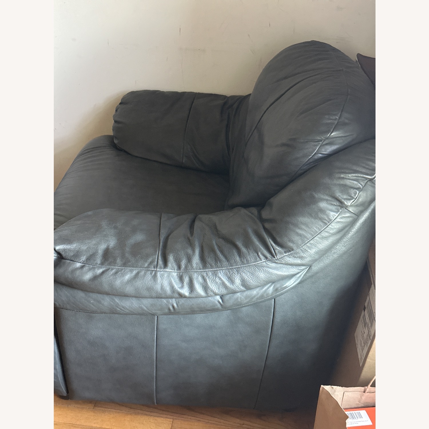 Leather Furniture South Green Leather Loveseat - image-4