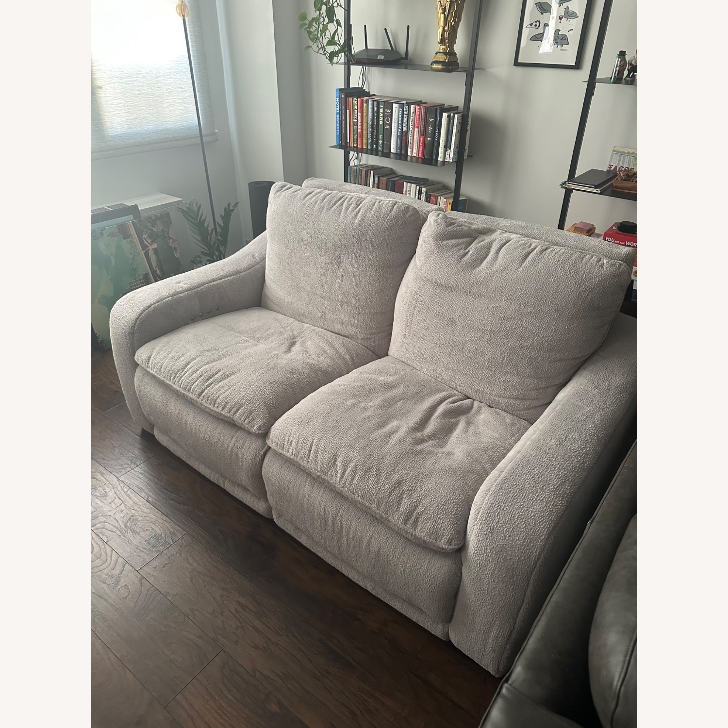 Celine Power Loveseat W Power Headrest - image-4