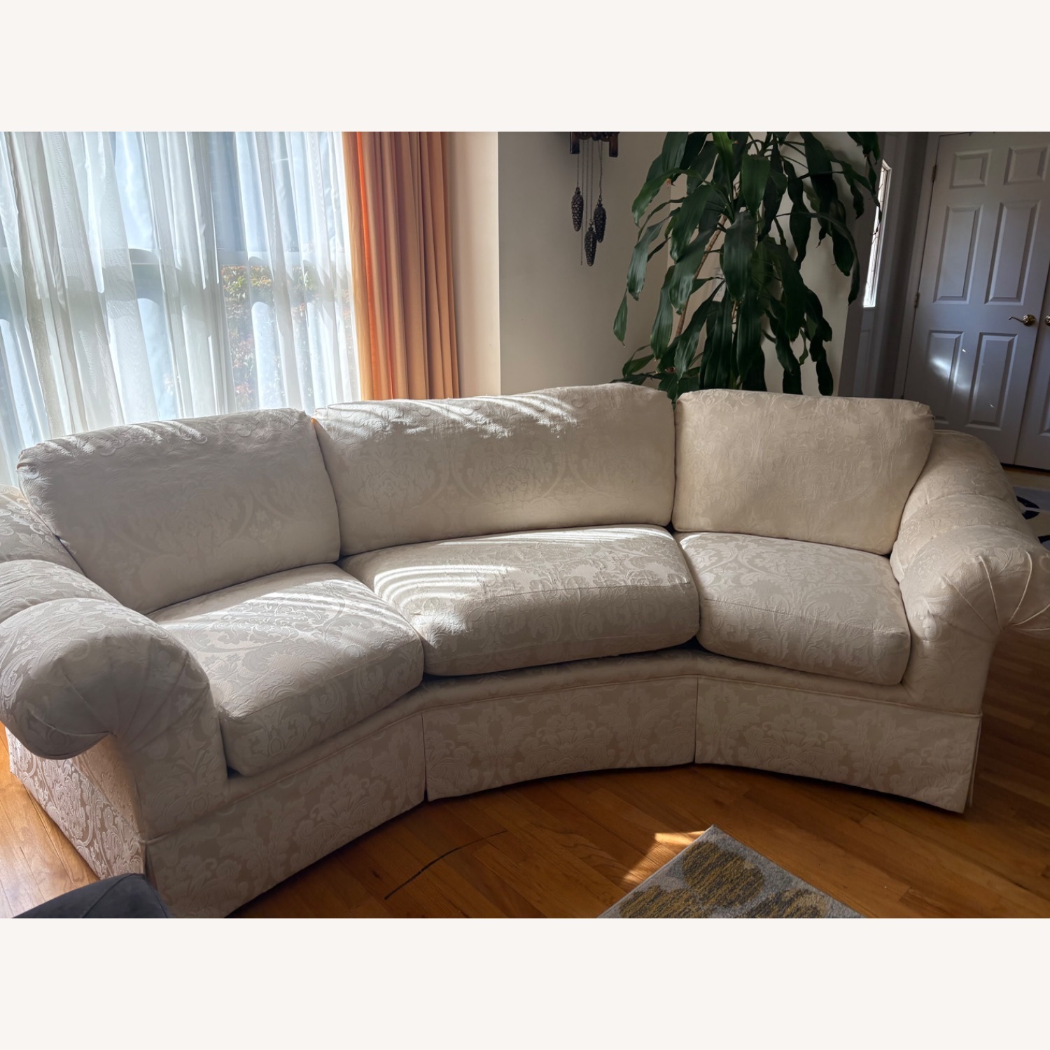 Raymour & Flanigan White 3+ Seater Sofa - image-1