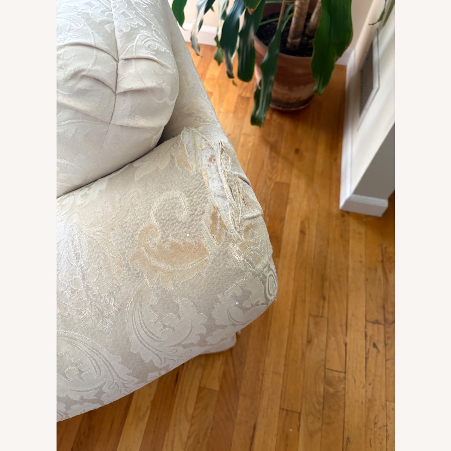 Raymour & Flanigan White 3+ Seater Sofa - image-3