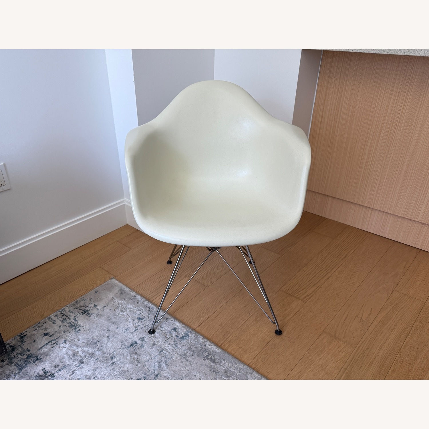 Herman Miller Eames Shell Fiberglass Chair - image-2