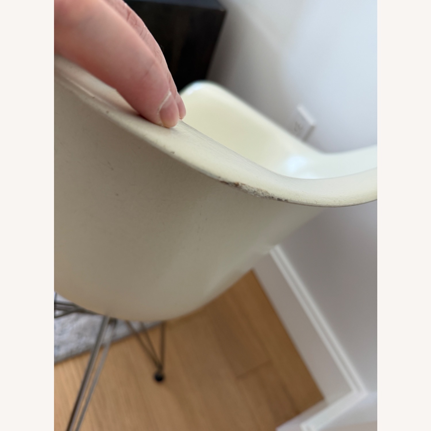 Herman Miller Eames Shell Fiberglass Chair - image-6
