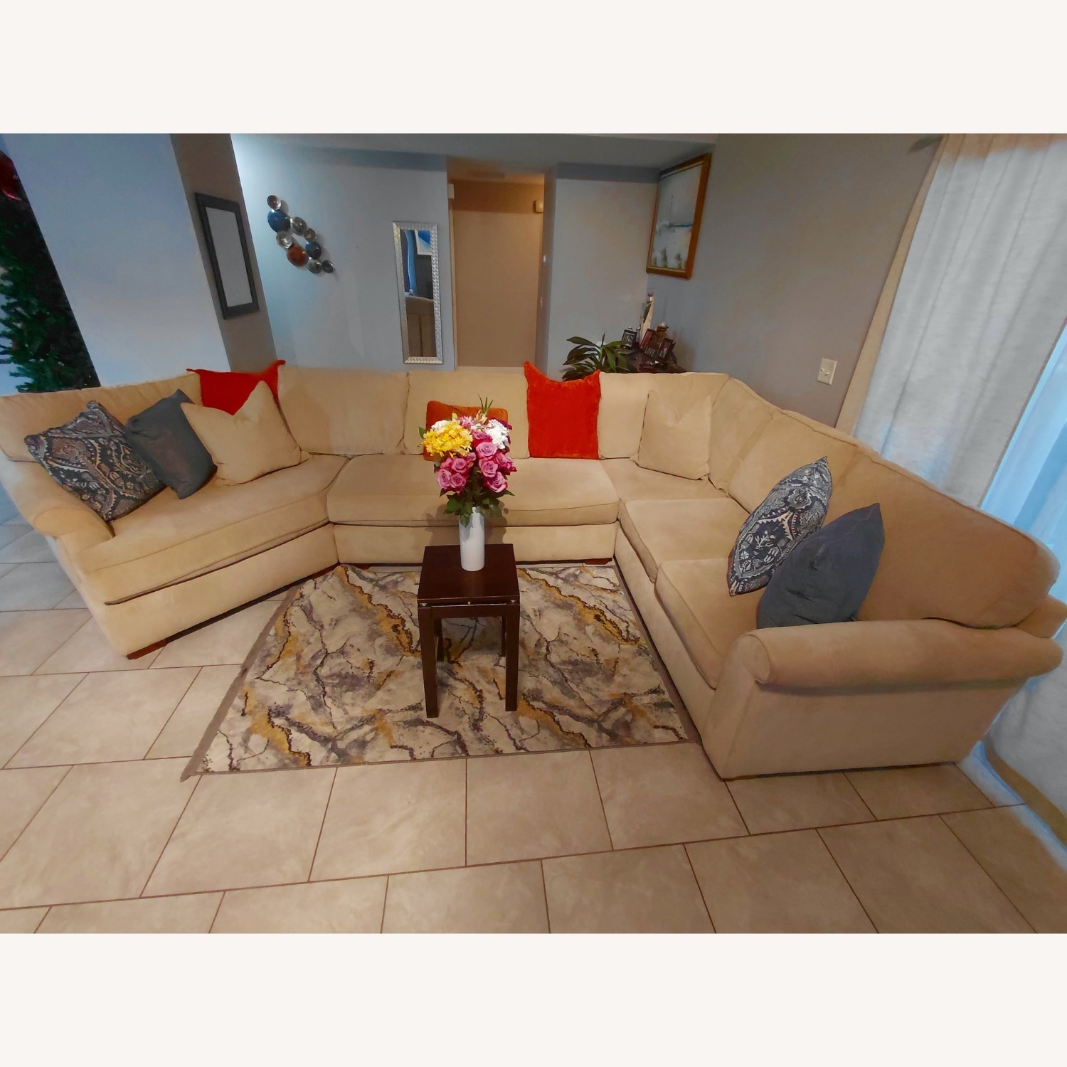 Haverty Jessie Collection Sectional - image-3