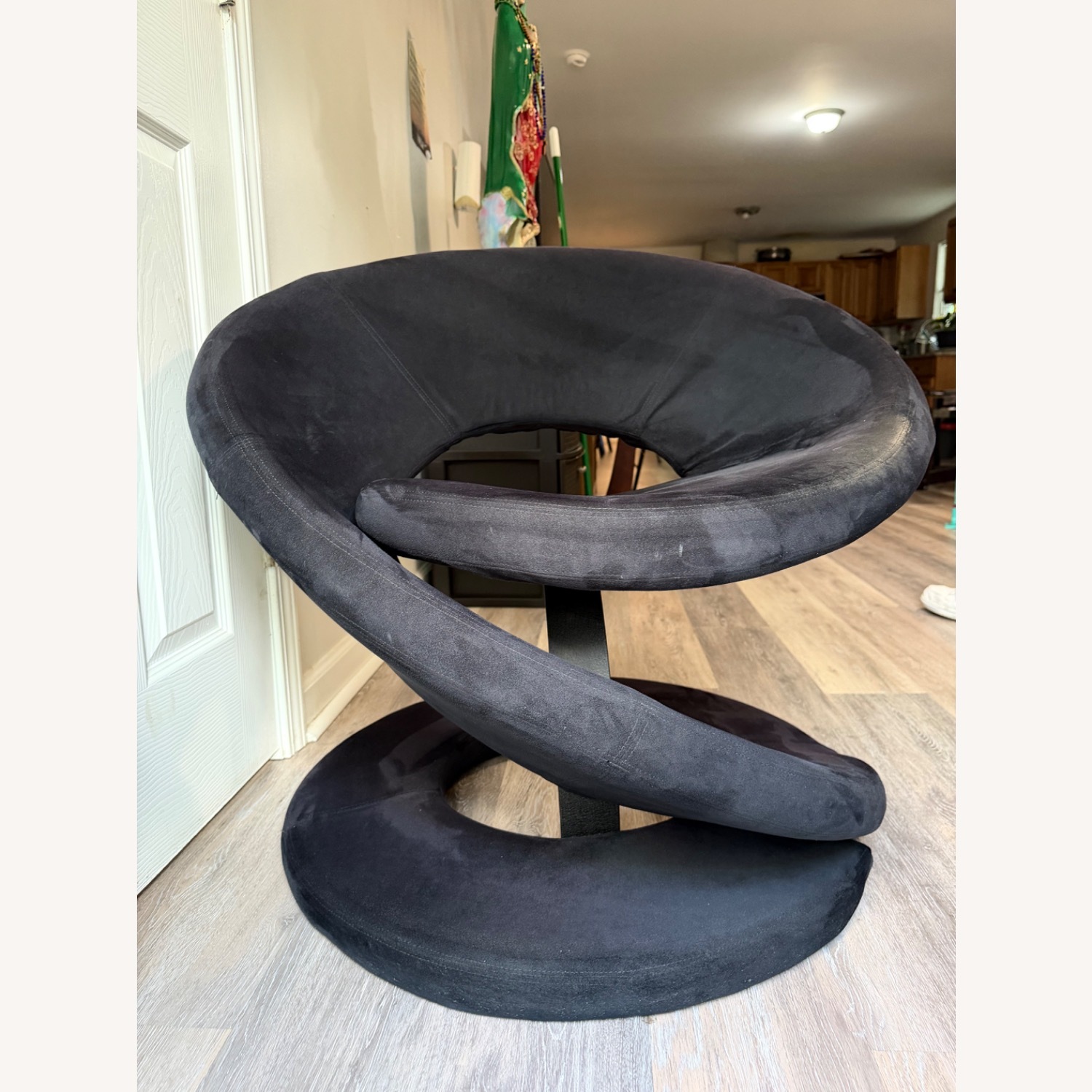 Vintaje1980s Postmodern Jaymar Spiral Ribbon Chair - image-2