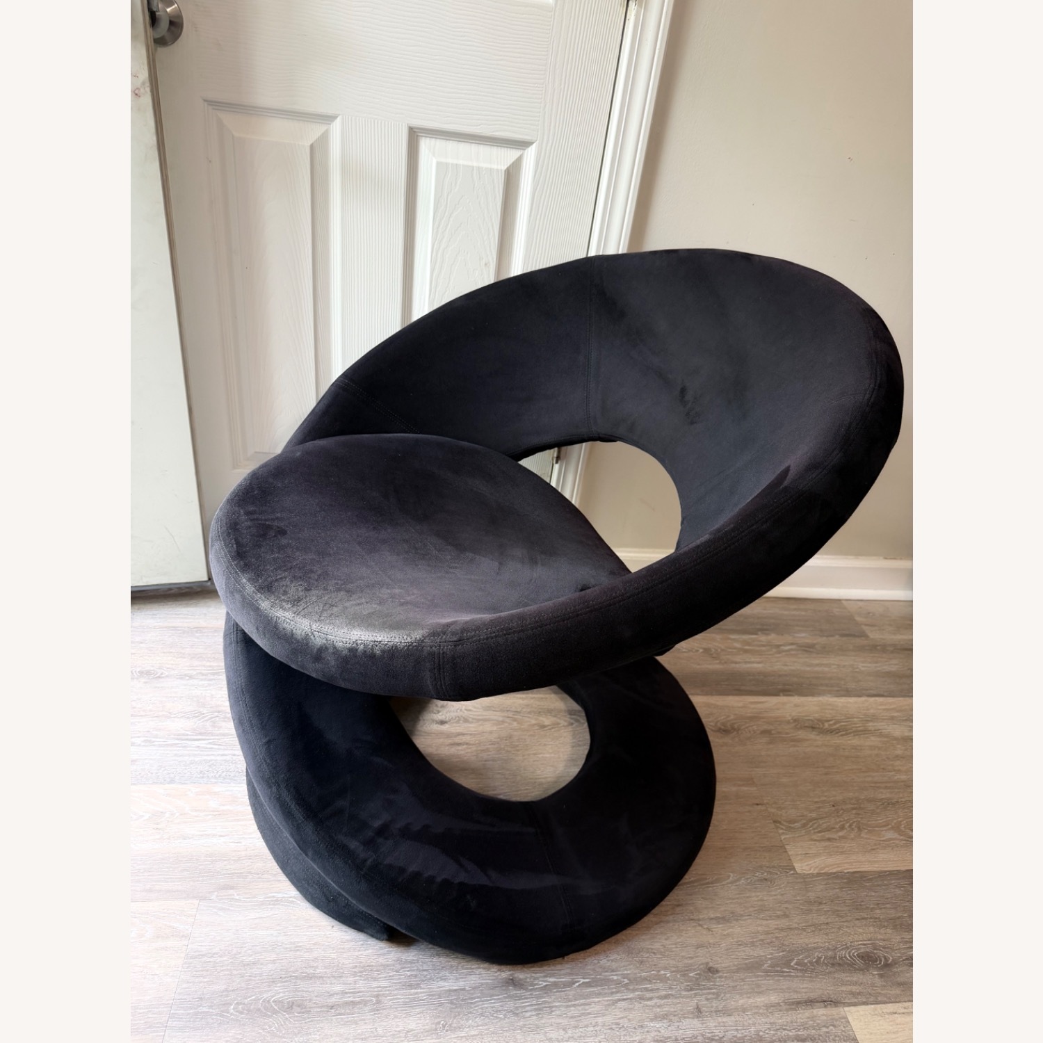 Vintaje1980s Postmodern Jaymar Spiral Ribbon Chair - image-4
