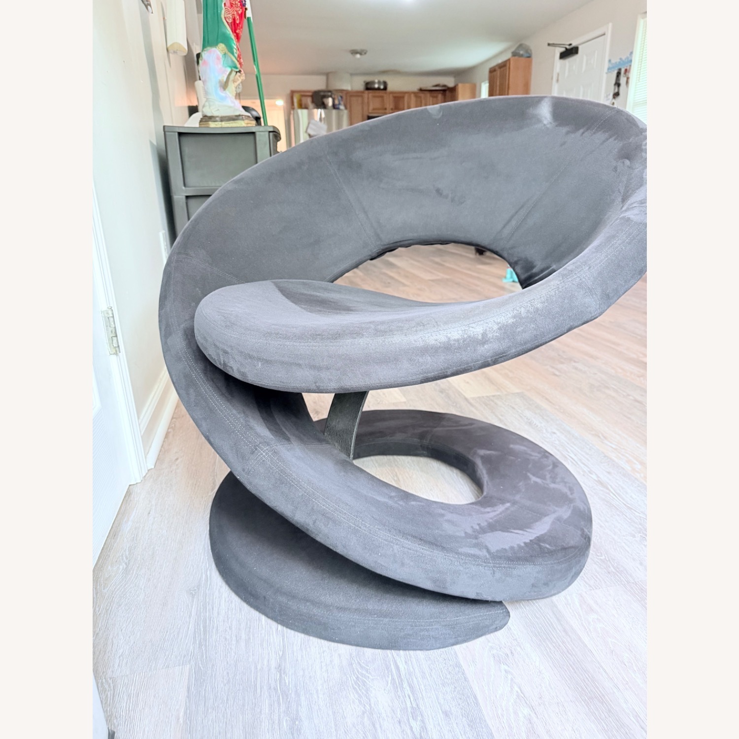 Vintaje1980s Postmodern Jaymar Spiral Ribbon Chair - image-1