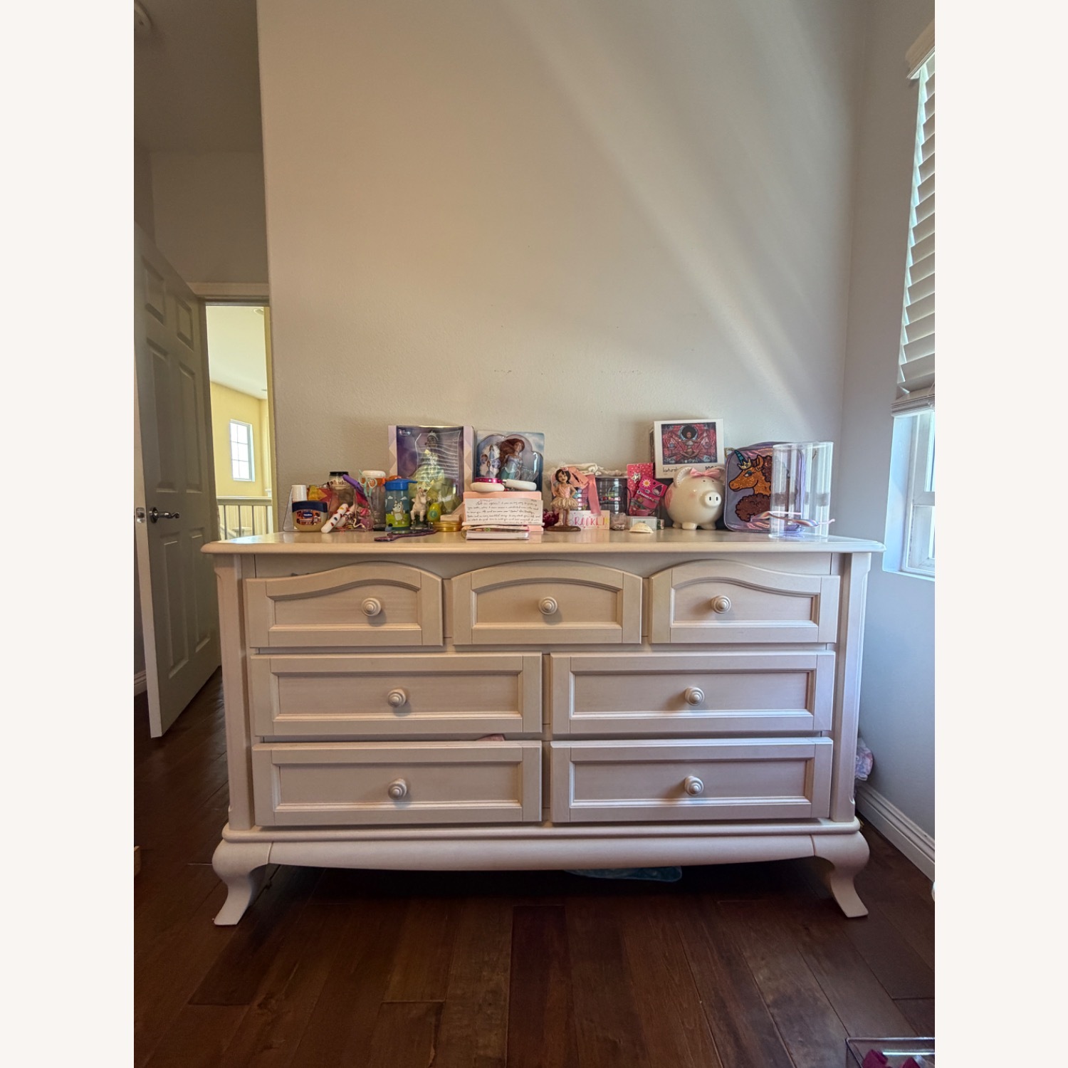 Romina Cleopatra Dresser - image-1