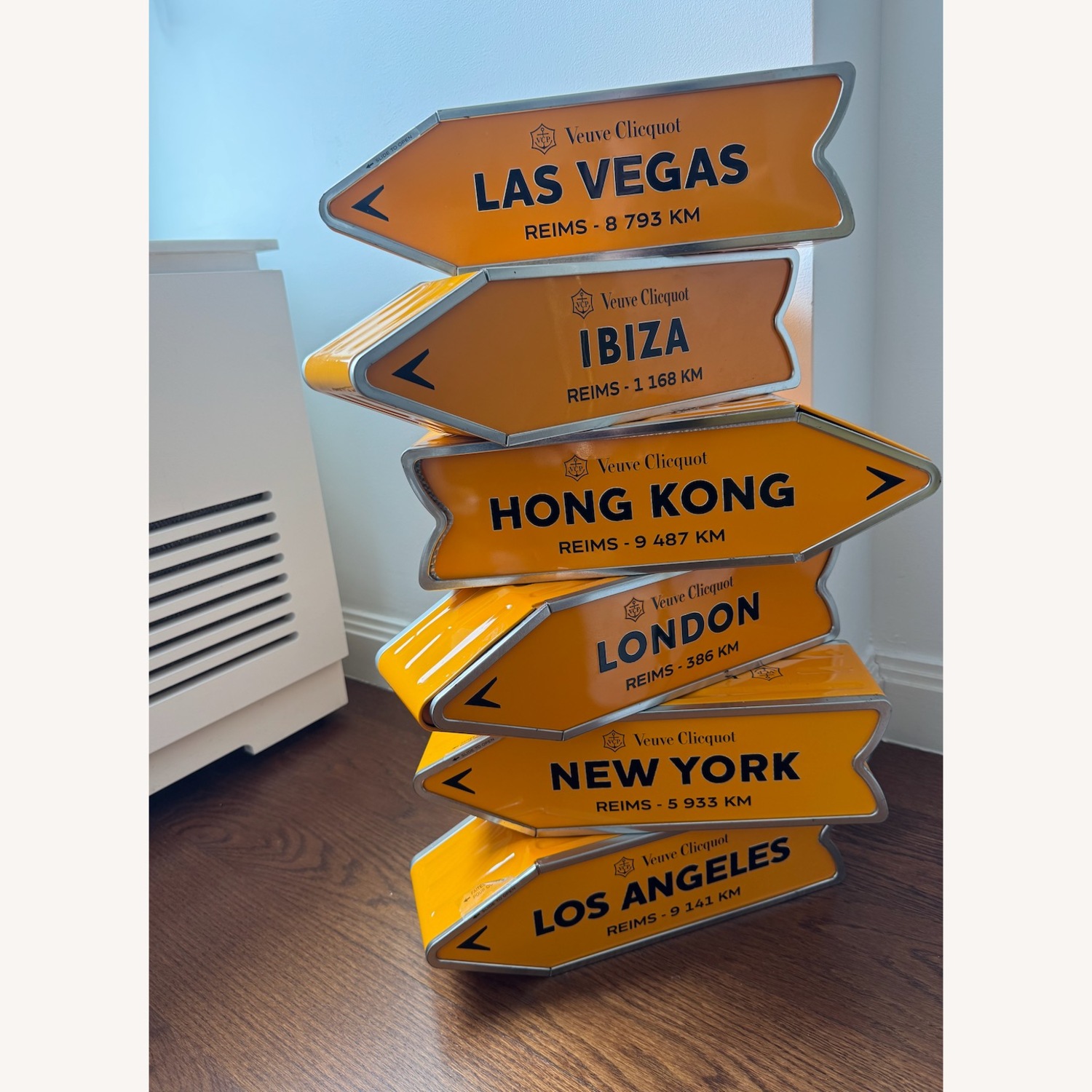 Veuve Cliqot Arrows Décor, Set of 6  - image-2