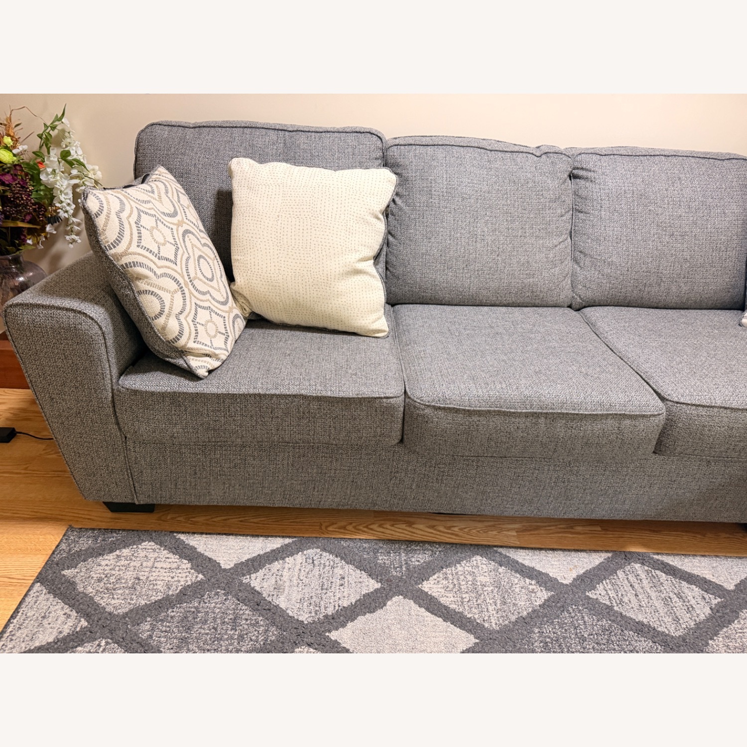Light Gray Fabric 3+ Piece Sectional - image-7