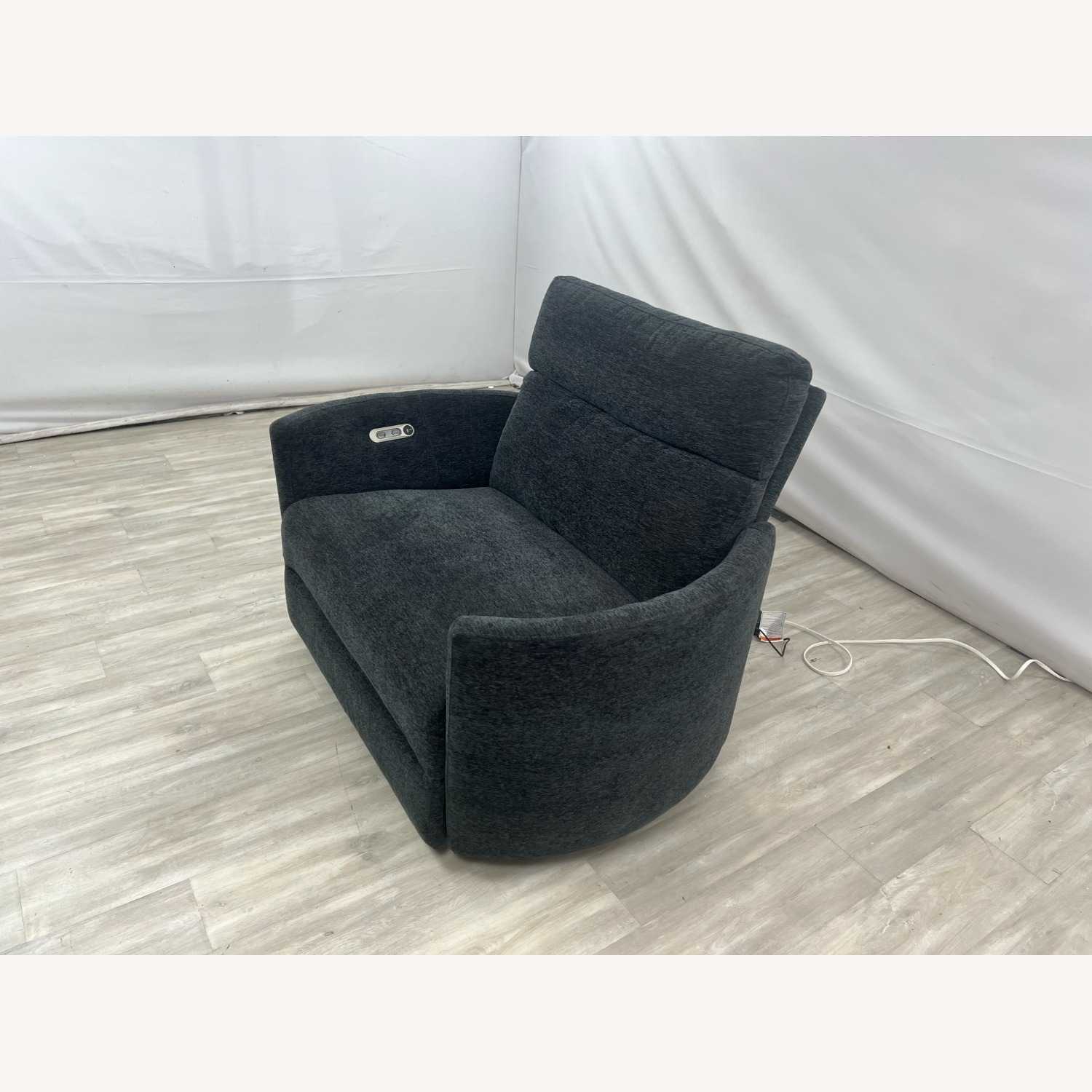 Wade Logan Bre Upholstered Extra Wide Recliner - image-3
