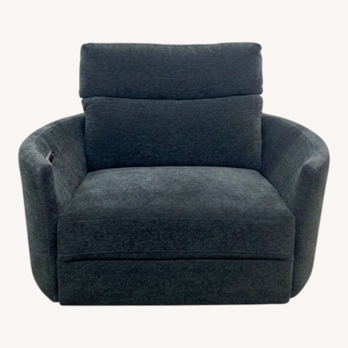 Used Wade Logan Bre Upholstered Extra Wide Recliner for sale on AptDeco