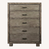Ashley Furniture Arnett Modern 5-Drawer Chest