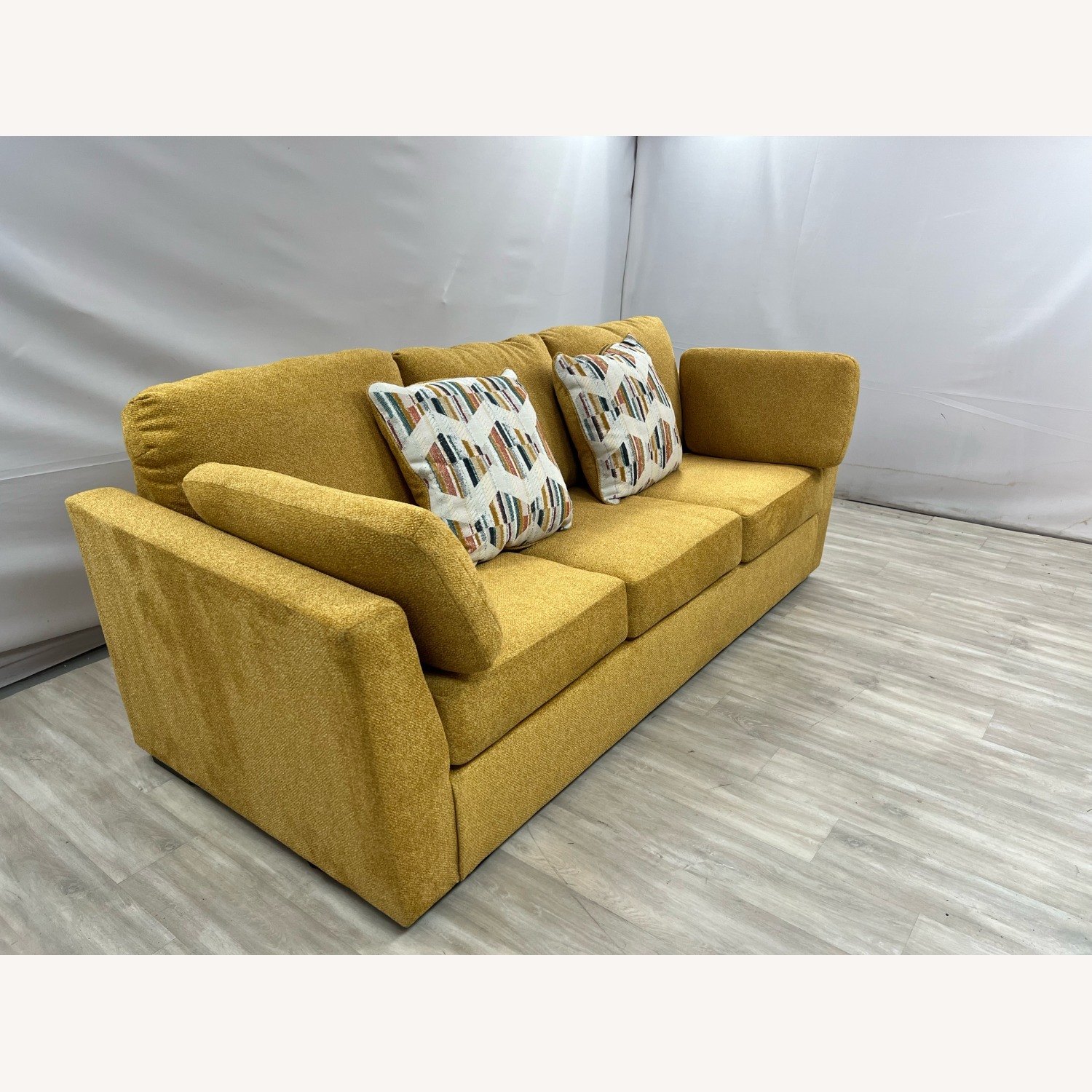 Ashley Furniture Keerwick Queen Sofa Sleeper - image-3
