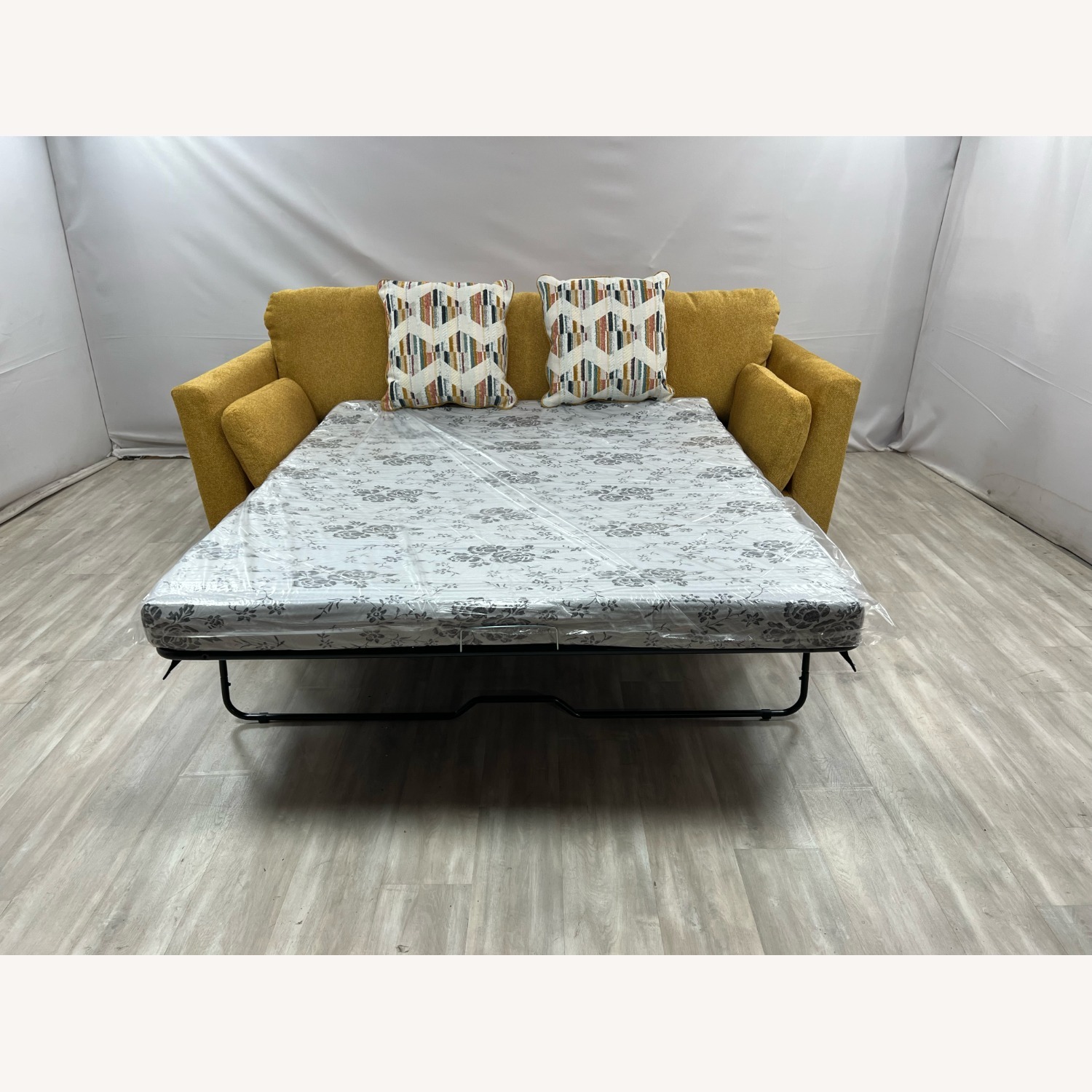 Ashley Furniture Keerwick Queen Sofa Sleeper - image-8