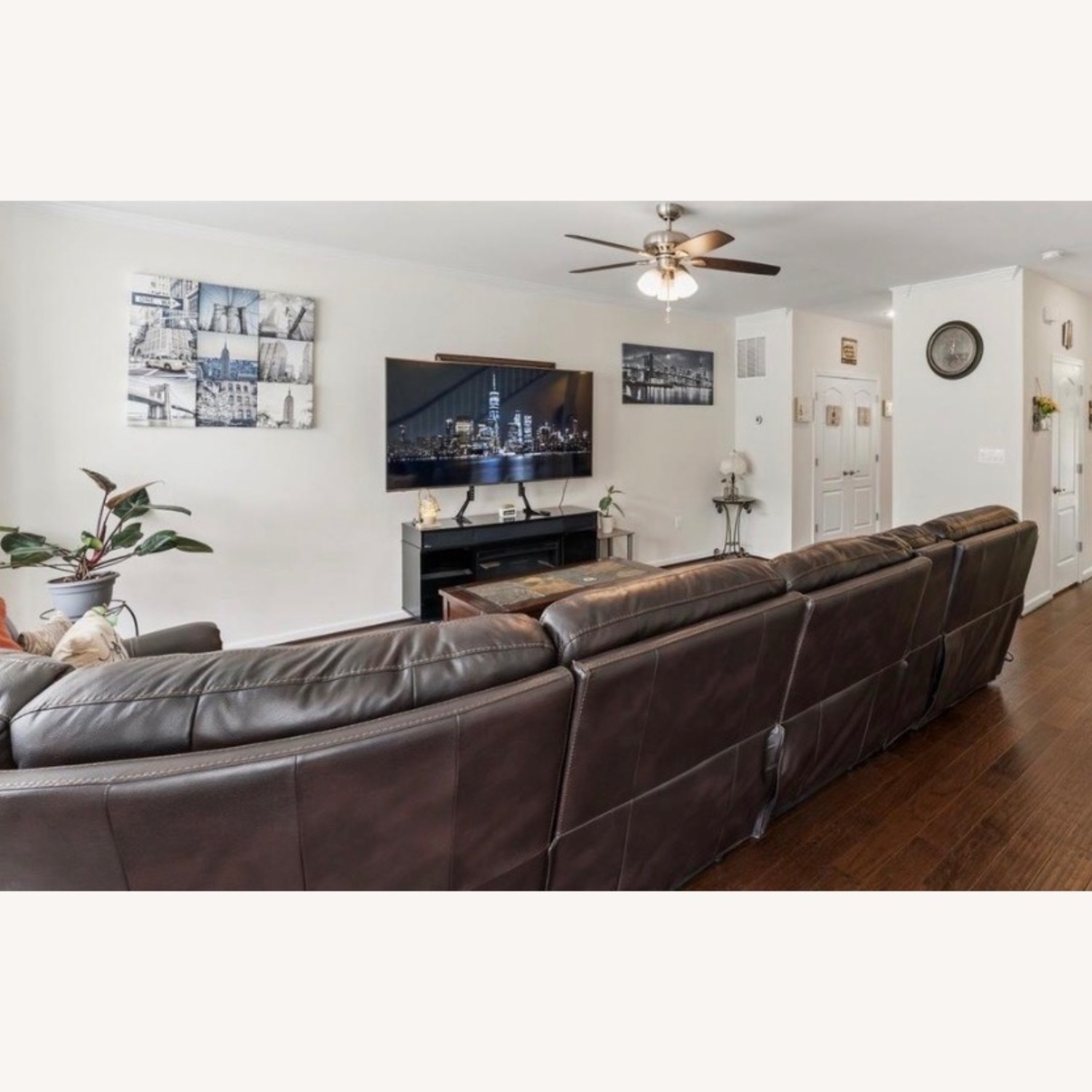 Value City Furniture 3+ Piece Sectional - image-5