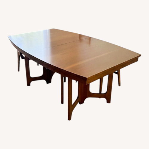 Used Young Manufacturing Company Dining Table for sale on AptDeco