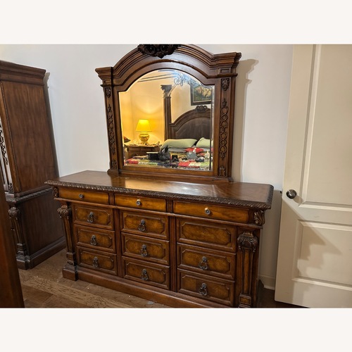 Used Thomasville Furniture Industries Dresser for sale on AptDeco
