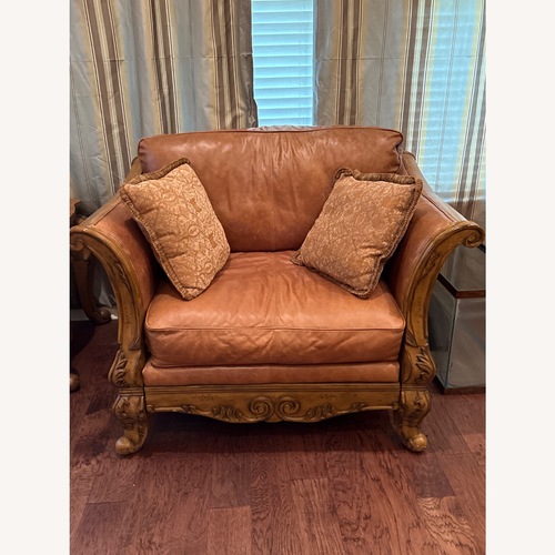 Used Sofa Chair for sale on AptDeco