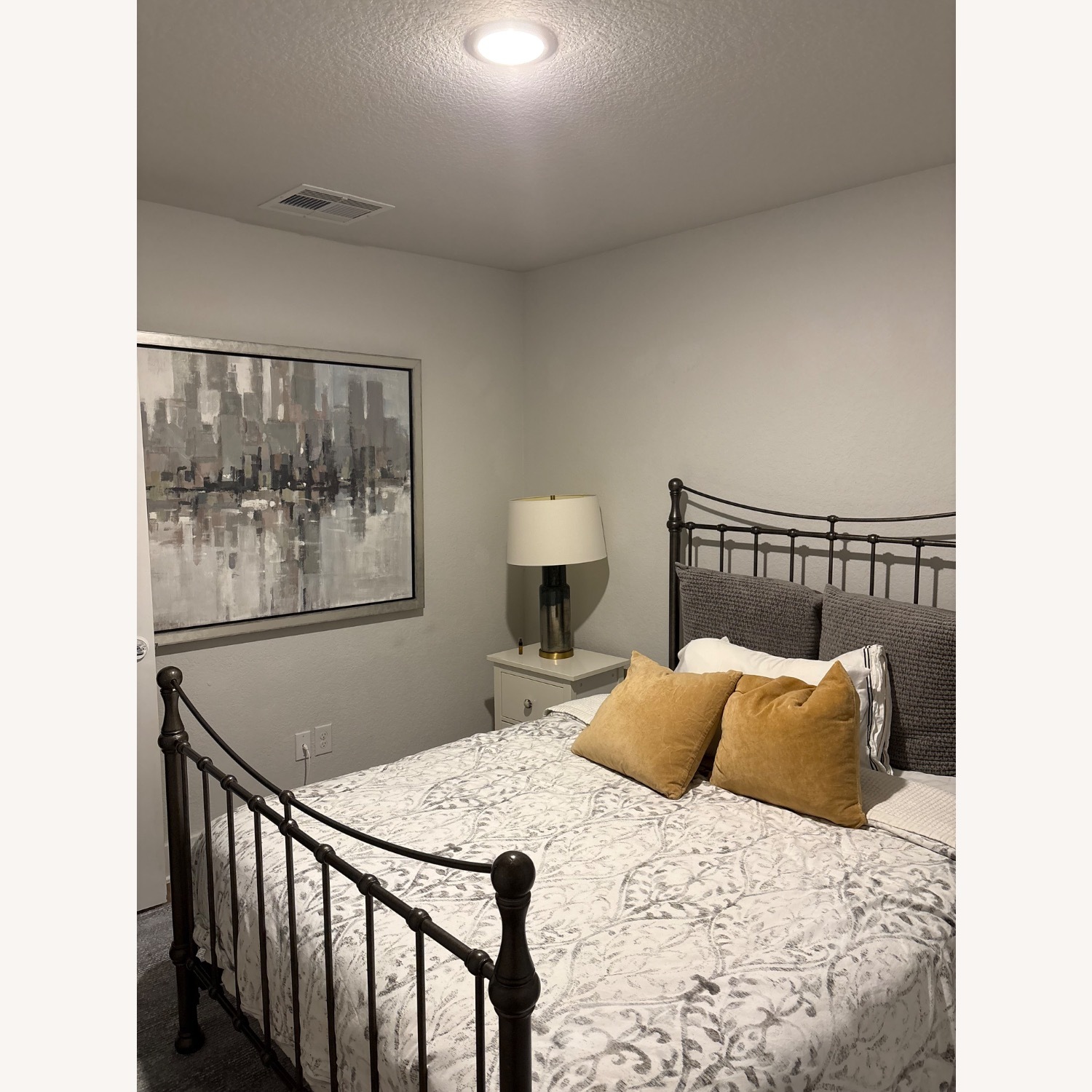 Ethan Allen Danby Full Bed - image-2