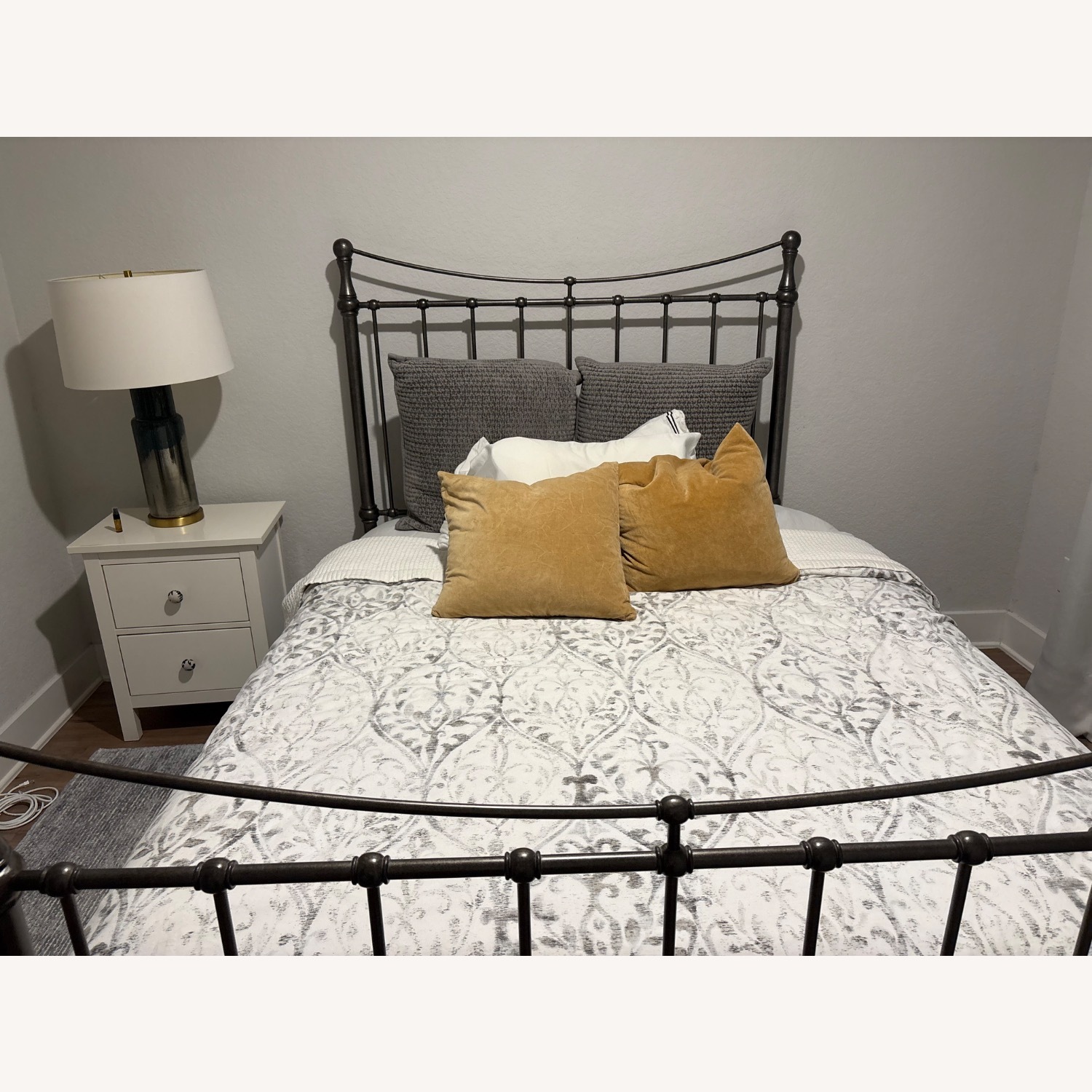 Ethan Allen Danby Full Bed - image-3
