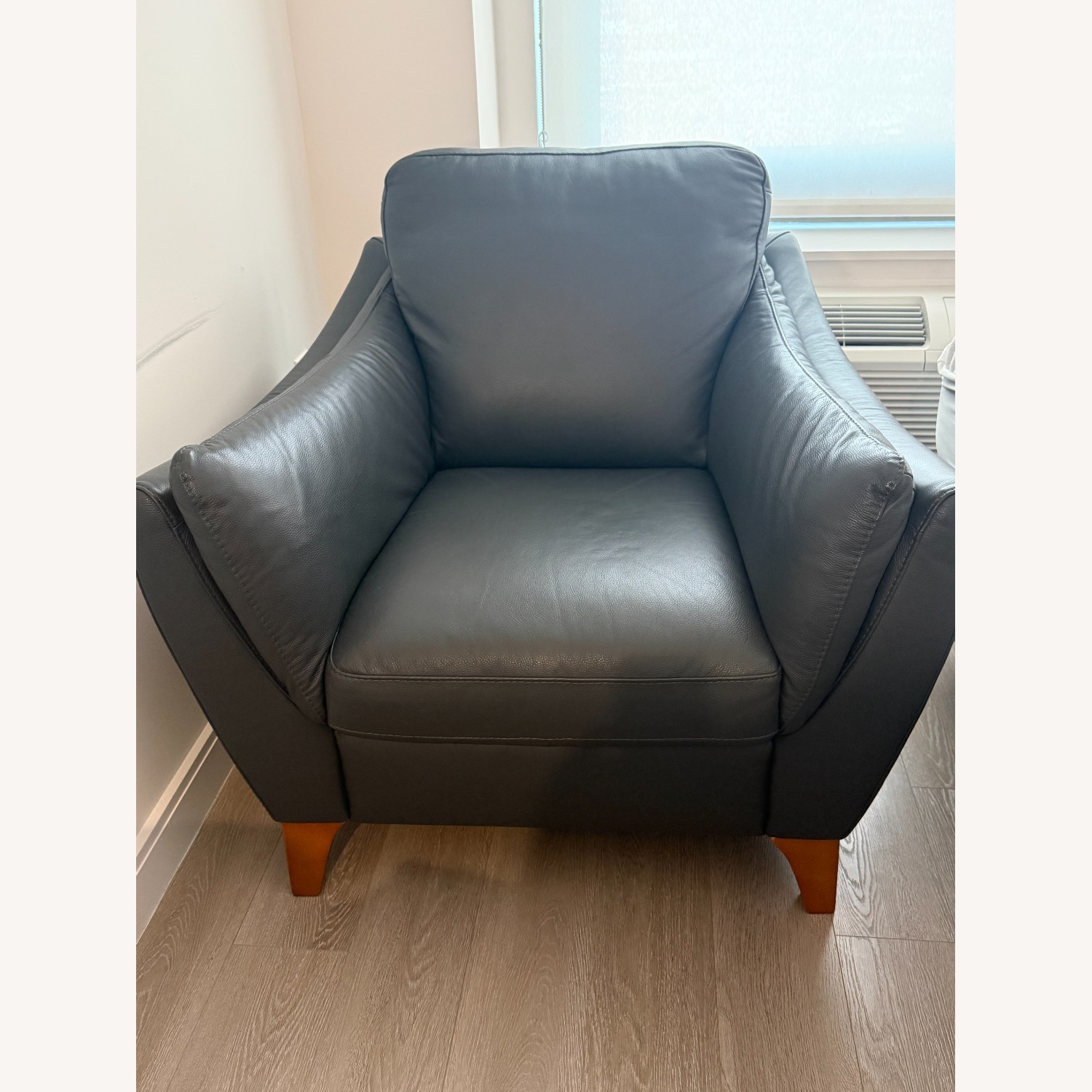 Raymour & Flanigan Greccio Armchair - image-4
