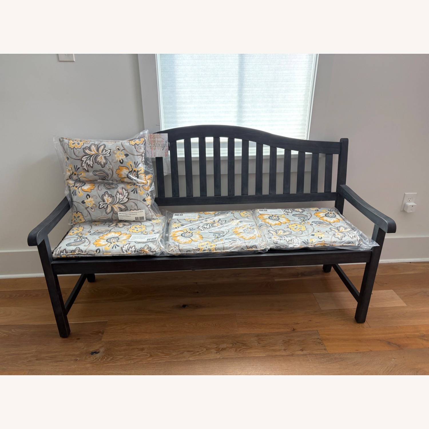 Safavieh Outdoor Wooden Bench with Pop-up Table - image-5