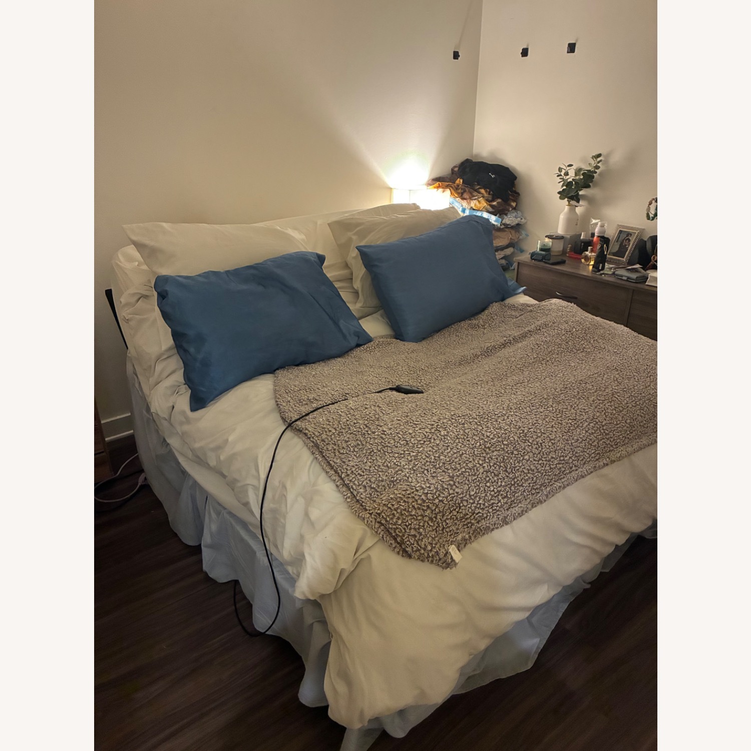 Raymour & Flanigan SomosBeds Elevate Adjustable Bed Base - image-2