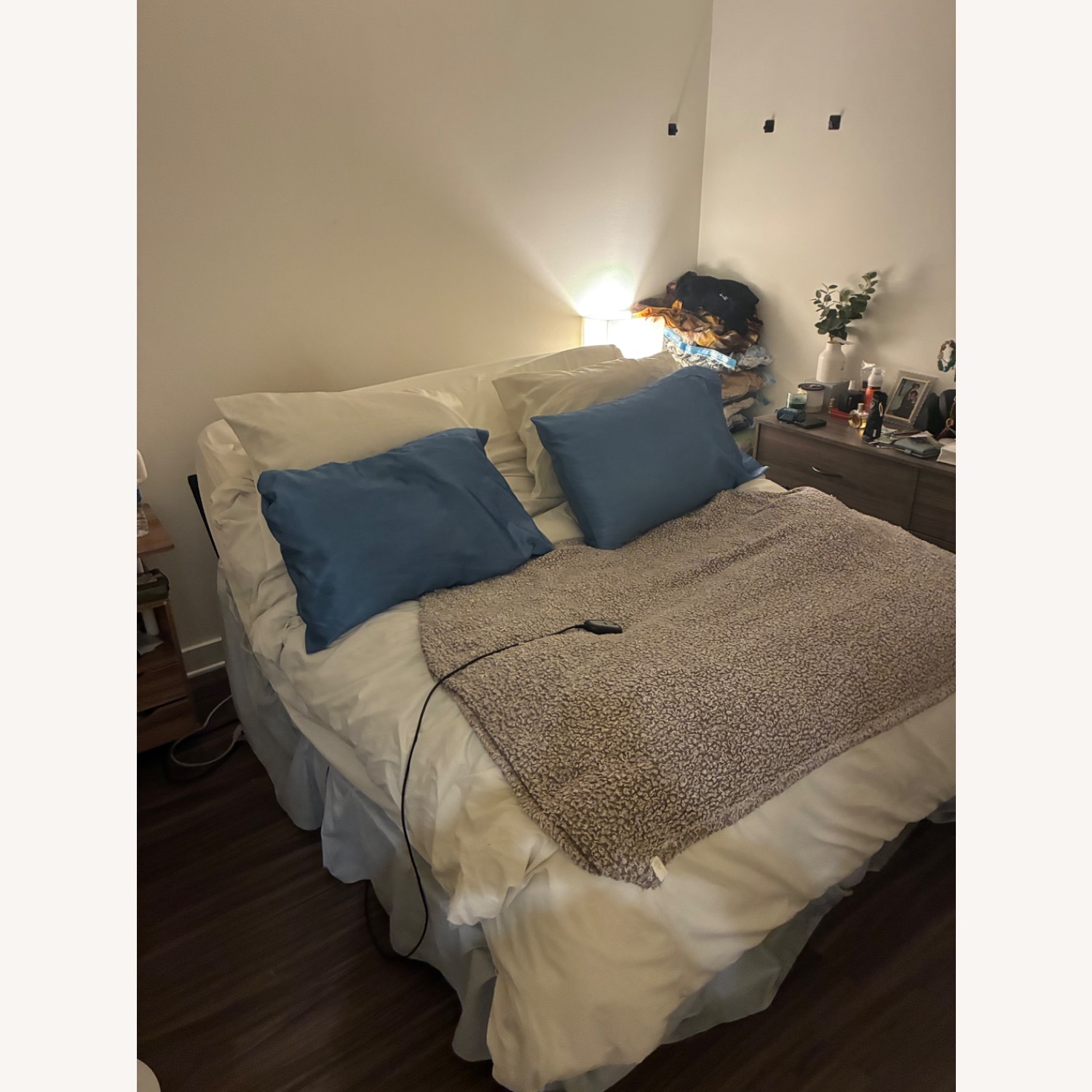 Raymour & Flanigan SomosBeds Elevate Adjustable Bed Base - image-4