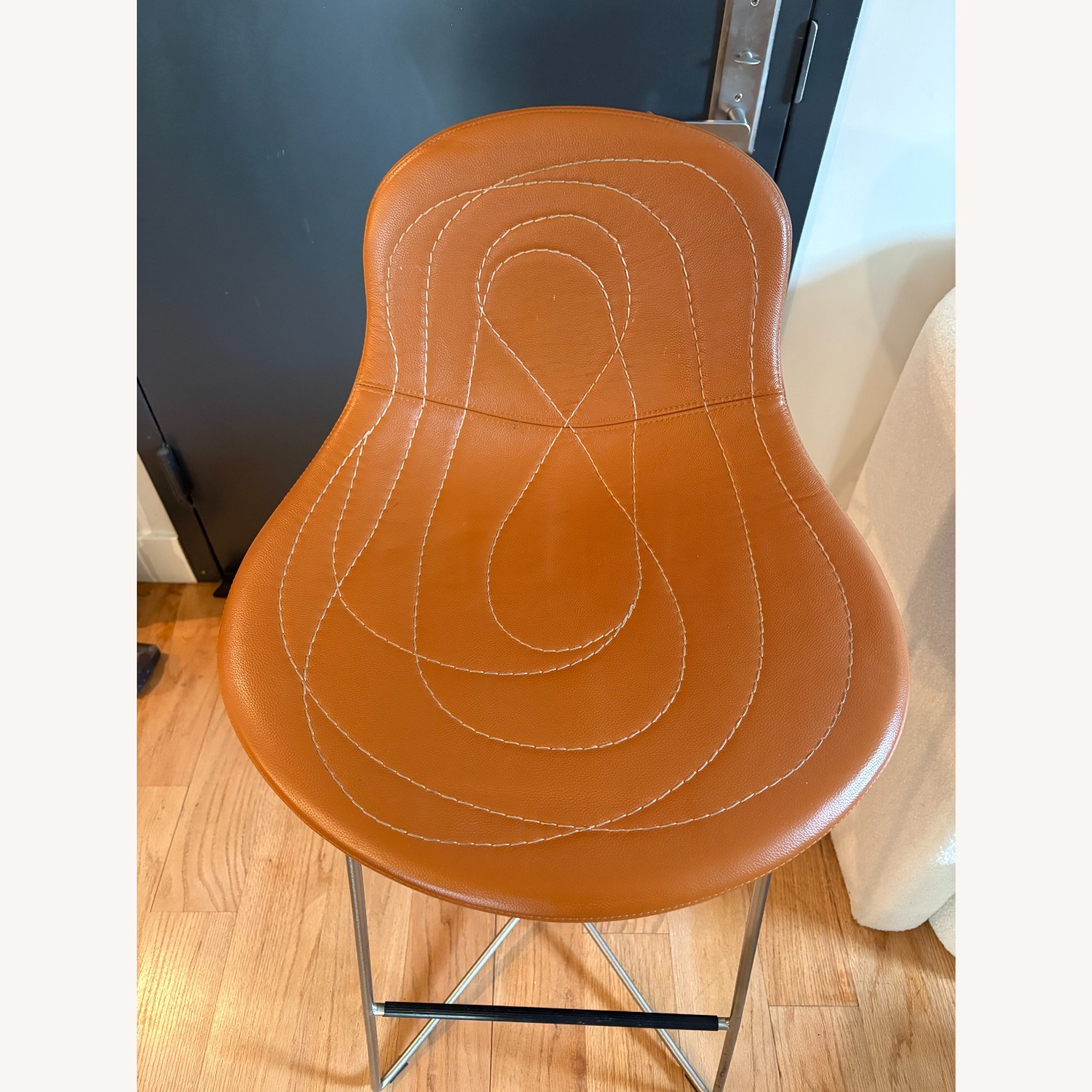 Tacchini Doodle Leather Stools - image-3