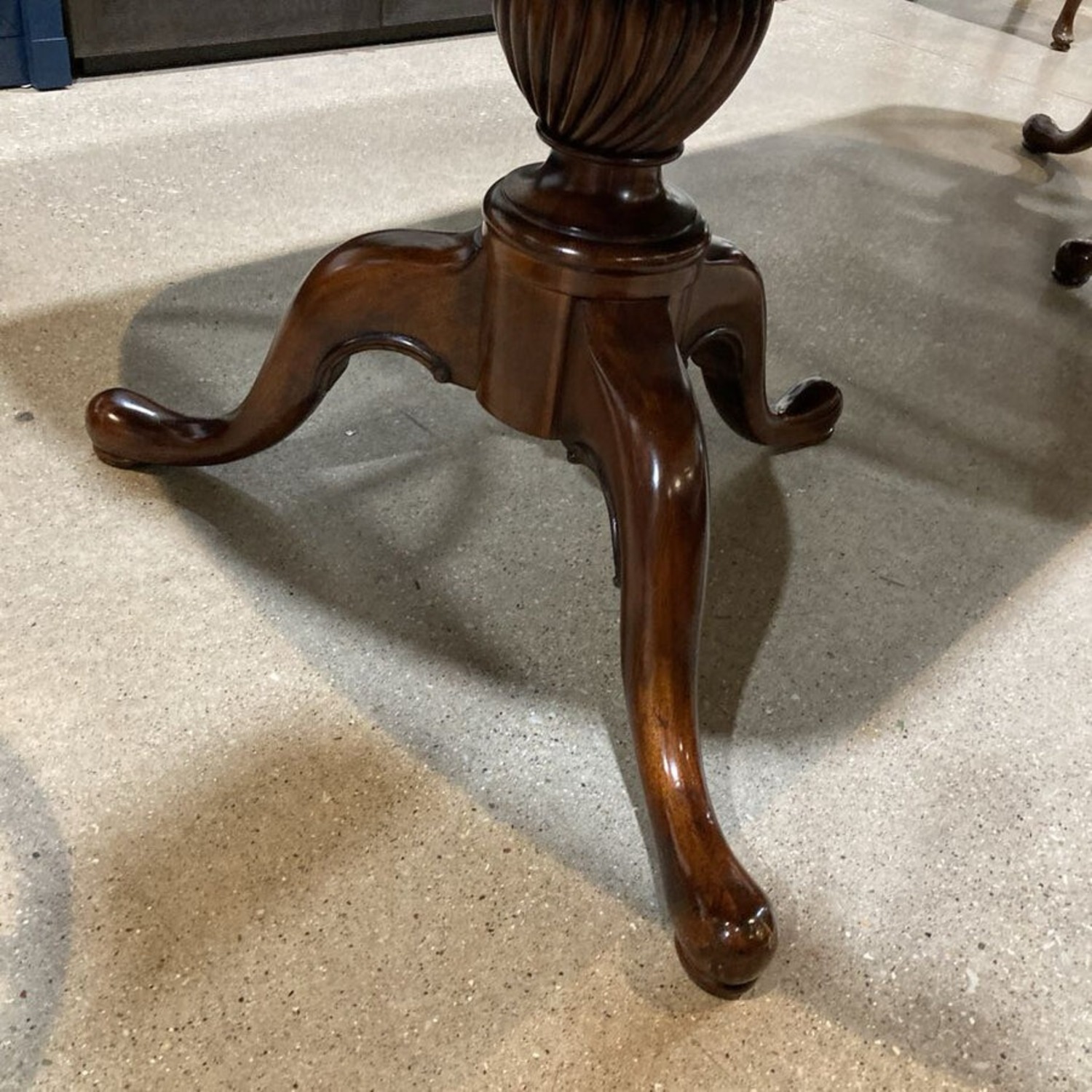 Queen Anne Double Pedestal Dining Table - image-5