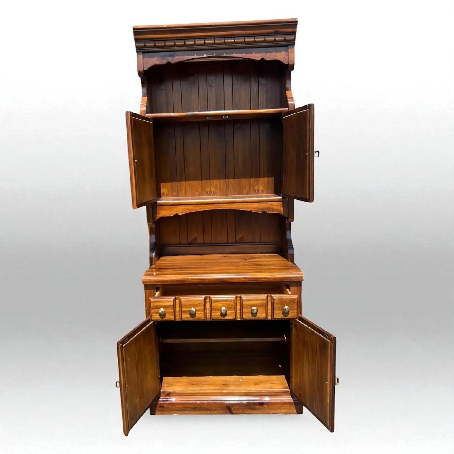 Thomasville Pine Manor Hutch - image-2