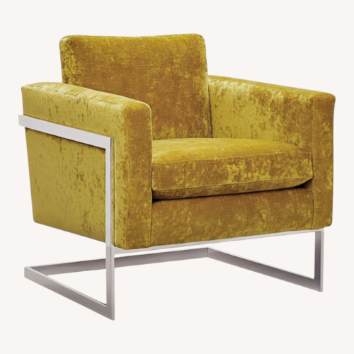 Used Lee Industries 1859 Yellow Fabric Accent Chairs for sale on AptDeco
