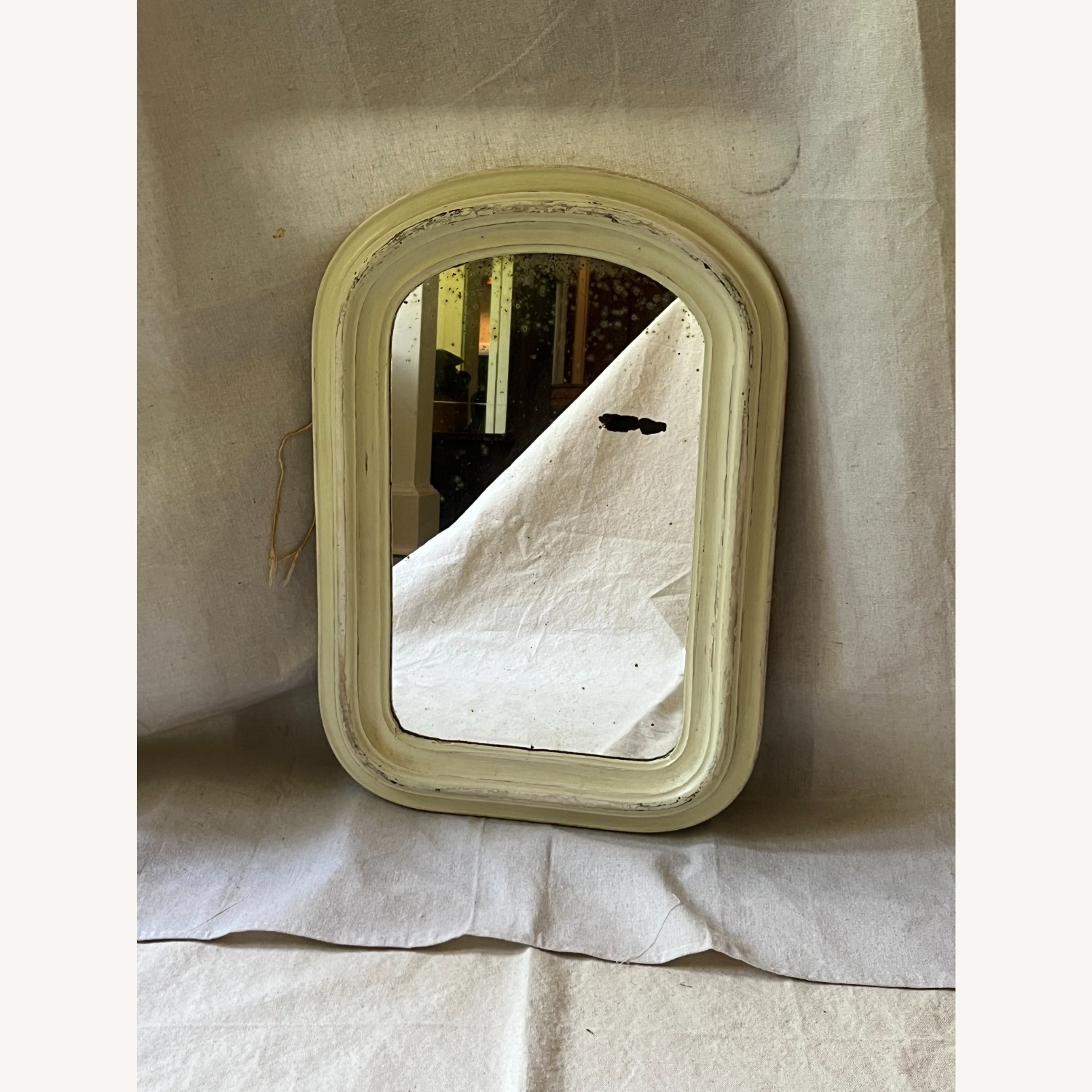 Antique Arched White-Painted Wood Vanity Mirror - image-3