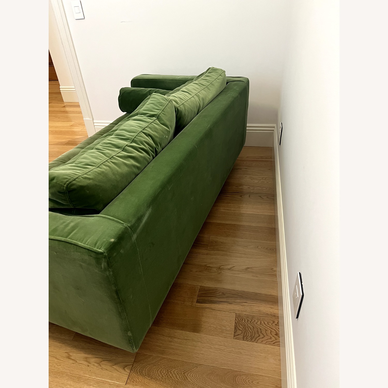 Article Sven Green Velvet Loveseat - image-7
