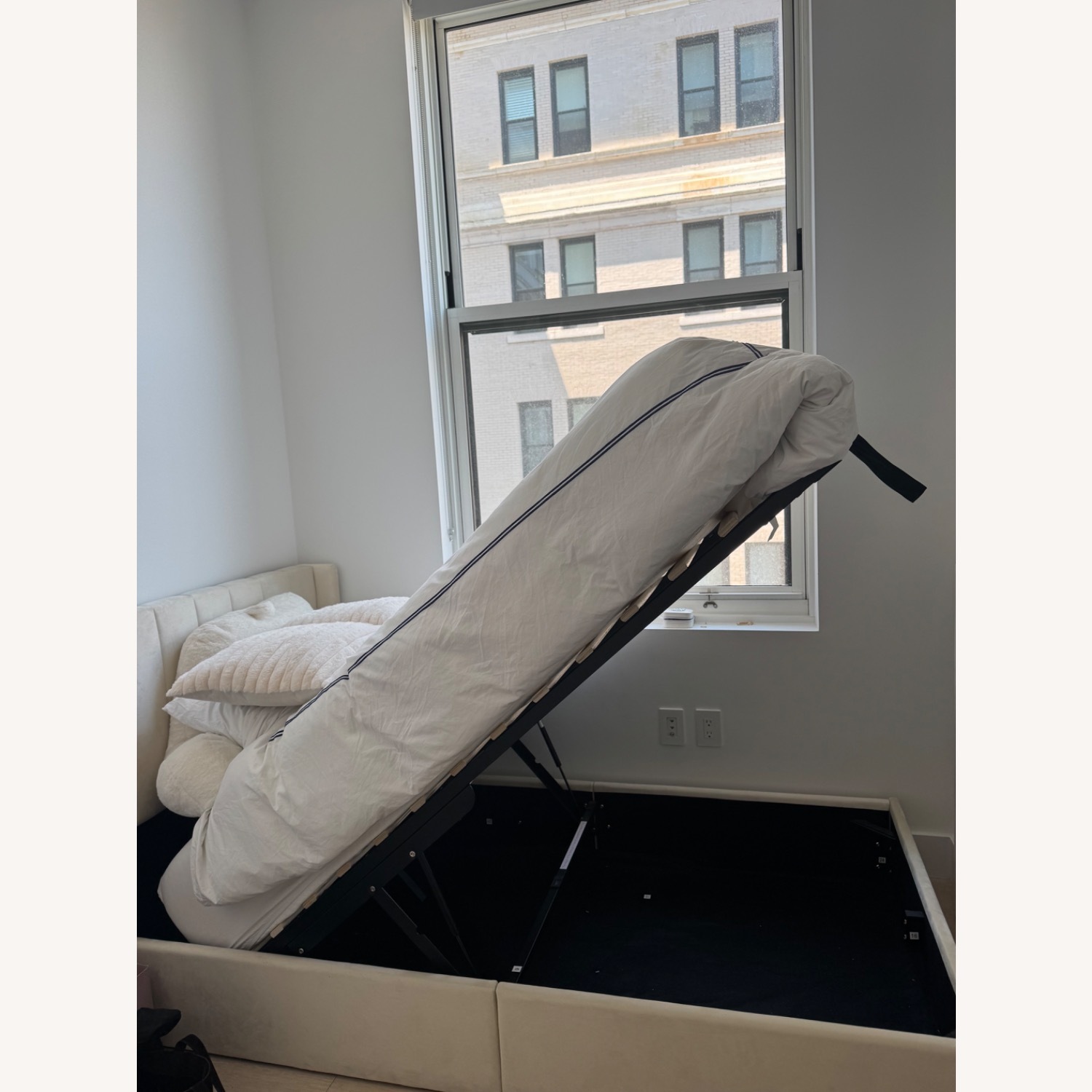 Wayfair Cream Upholstered Lift Storage Bed - image-5