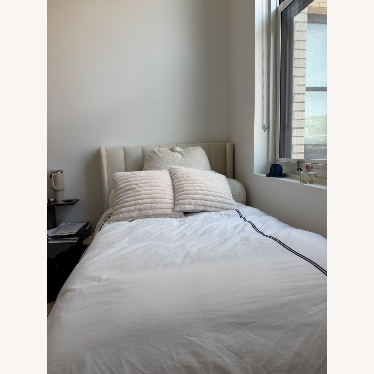 Wayfair Cream Upholstered Lift Storage Bed - image-9