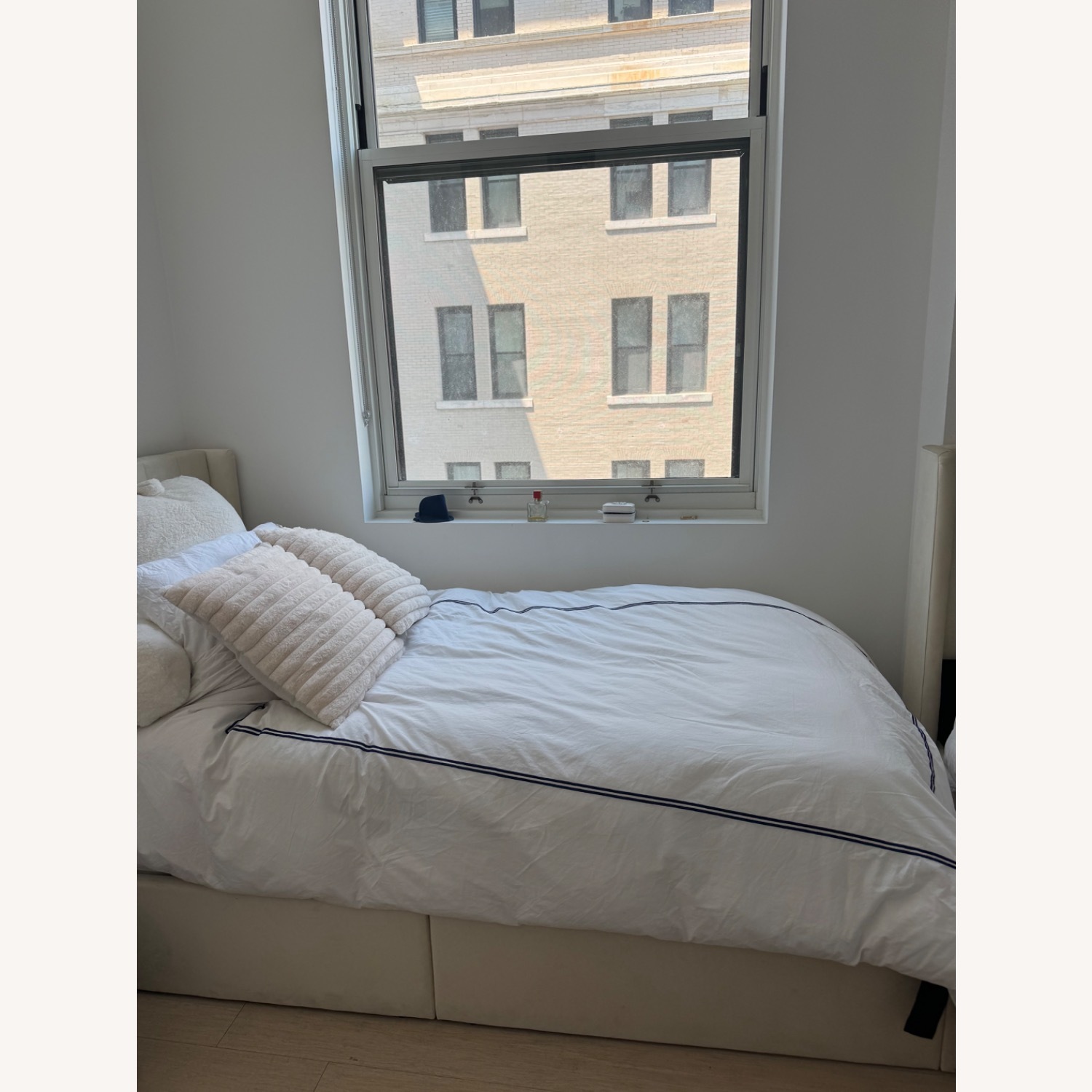 Wayfair Cream Upholstered Lift Storage Bed - image-3